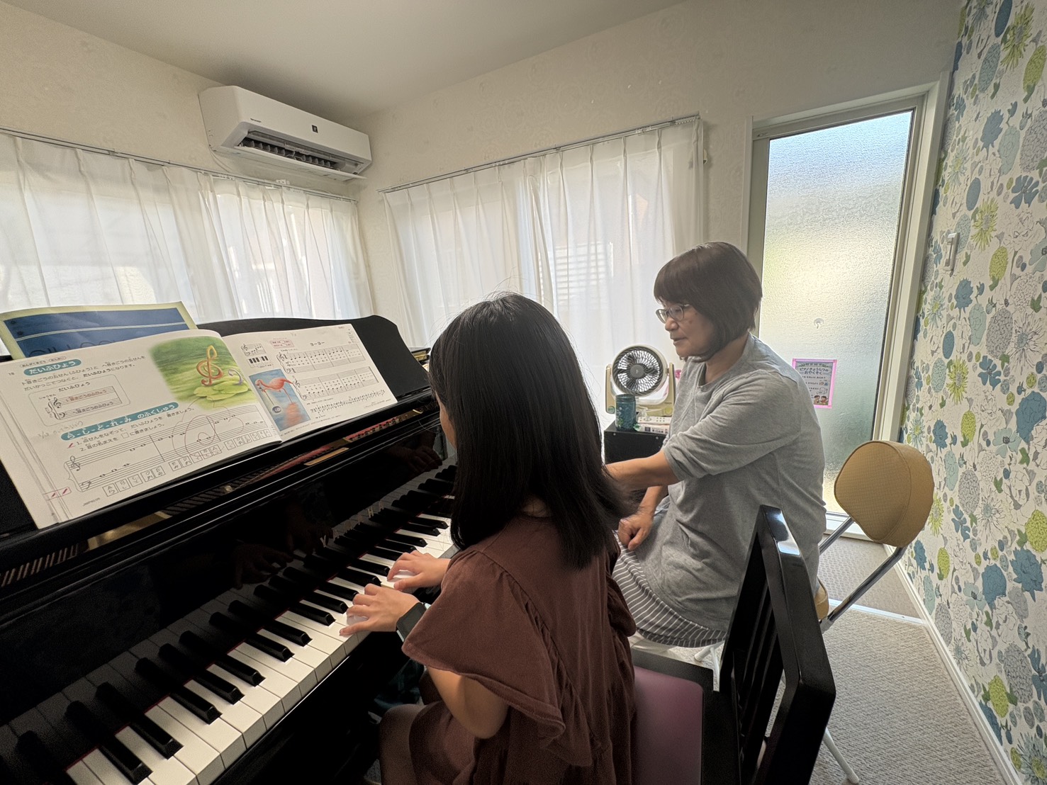 河野見永子先生のレッスン風景